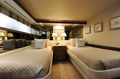 yacht 112 twin stateroom